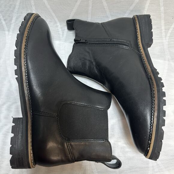 Lands' End Side-Zip Lug-Sole Chelsea Boots‎ Women's US 7 B Black Leather - Picture 6 of 9